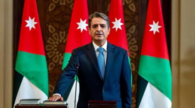 وزير الشباب: العمل التطوعي يحظى باهتمام ملكي