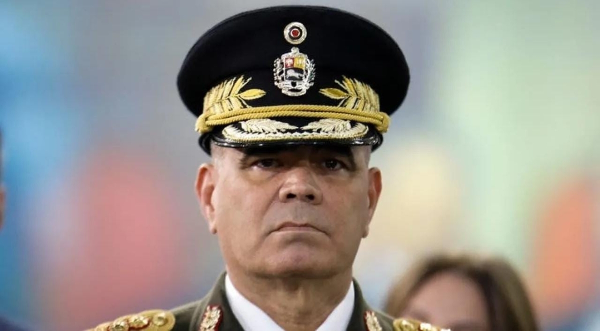 وزير دفاع فنزويلا: تهديدات ترمب لا تخيف الجيش