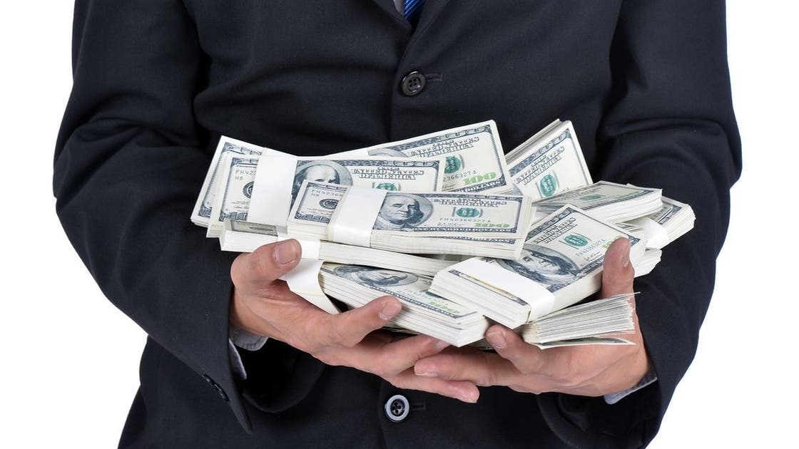 شاب عمره 18 عاماً يبتكر منتجاً بسيطاً يحقق له 300 ألف دولار شهرياً