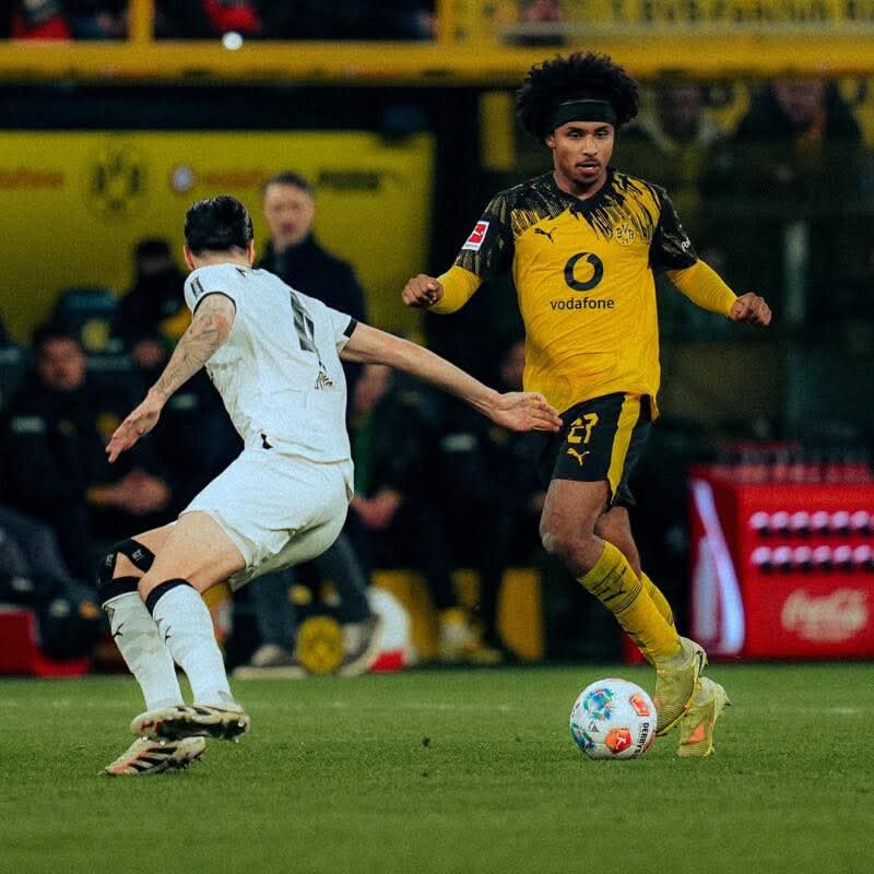 الدوري الألماني: بوروسيا دورتموند ينتصر على مونشنغلادباخ بثنائية نظيفة