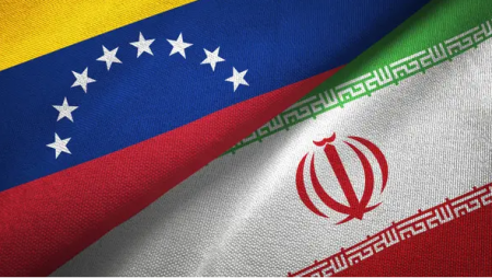 إيران تعرض على فنزويلا المساعدة لمكافحة بـالقرصنة الأمريكية