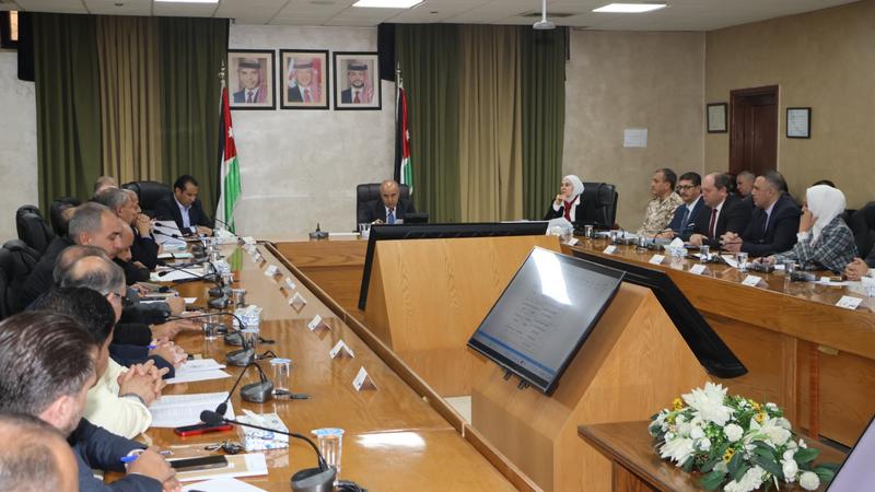 التربية تنهي استعداداتها لعقد الامتحان التكميلي 2025