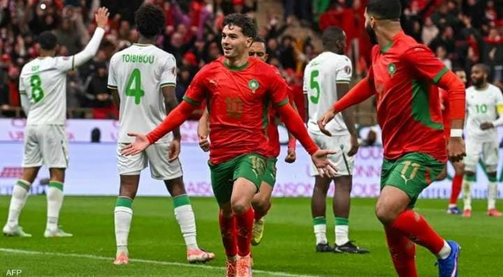 المغرب يفتتح مشواره في أمم إفريقيا بفوز مستحق على جزر القمر بثنائية نظيفة