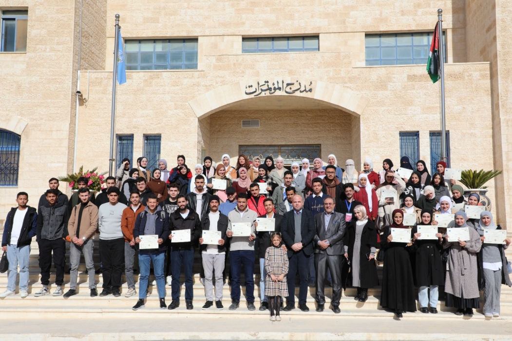 وفد من الاتحاد الأوروبي يلتقي الطلبة السوريين في جامعة الزرقاء