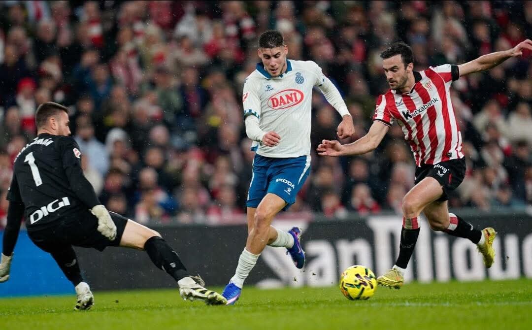 إسبانيول يقلب الطاولة على بلباو ويعود بفوز قاتل 21