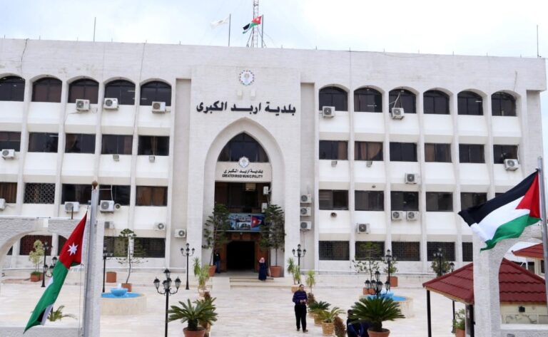 بلدية إربد: 2000 حاوية جديدة لتعزيز مستوى النظافة في المدينة