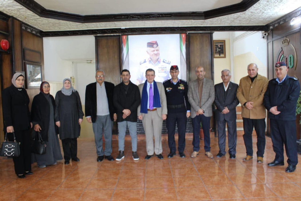 شرطة إربد والدفاع المدني يطمئنان على متقاعدين من الأمن العام