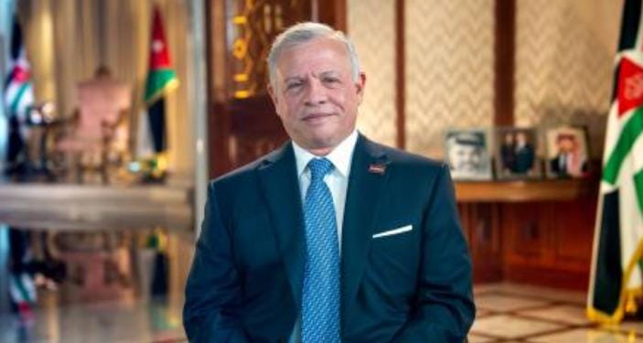 الملك: نحتفل بروح الأسرة الواحدة بعيد الميلاد المجيد ورأس السنة الجديدة