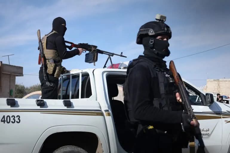 مقتل ثلاثة مسلحين وتوقيف قيادي في «داعش» بعمليتين أمنيتين شمال غربي سوريا وريف دمشق