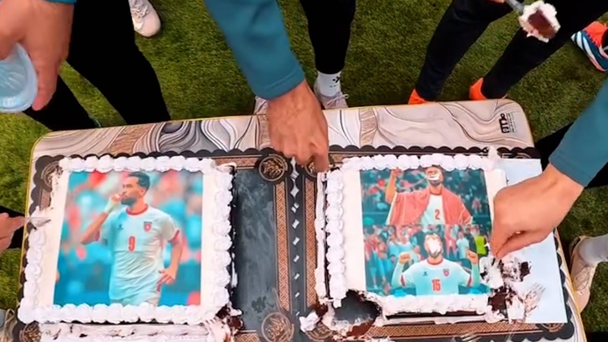 لمسة وفاء.. نادي الكرمة العراقي يحتفي بنجوم النشامى ويكرم علوان هداف العرب