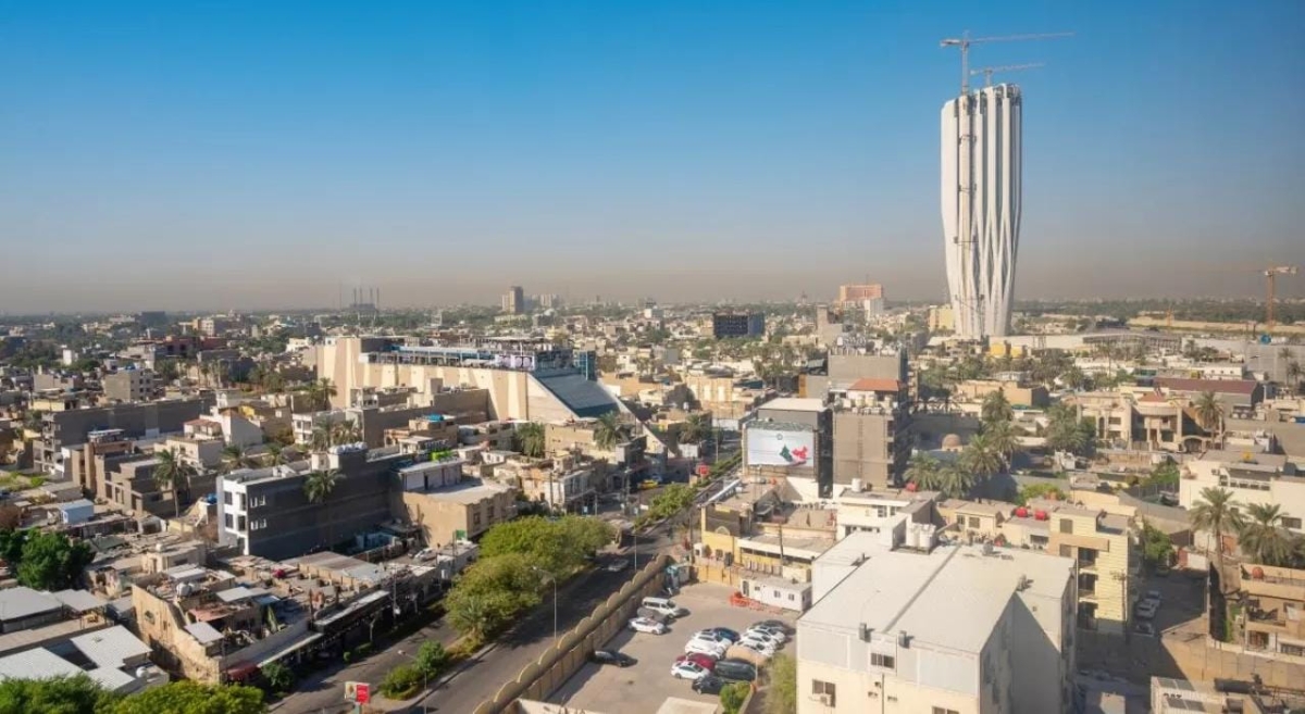 العراق يُجلي مواطنين عالقين في غزّة عبر الأردن