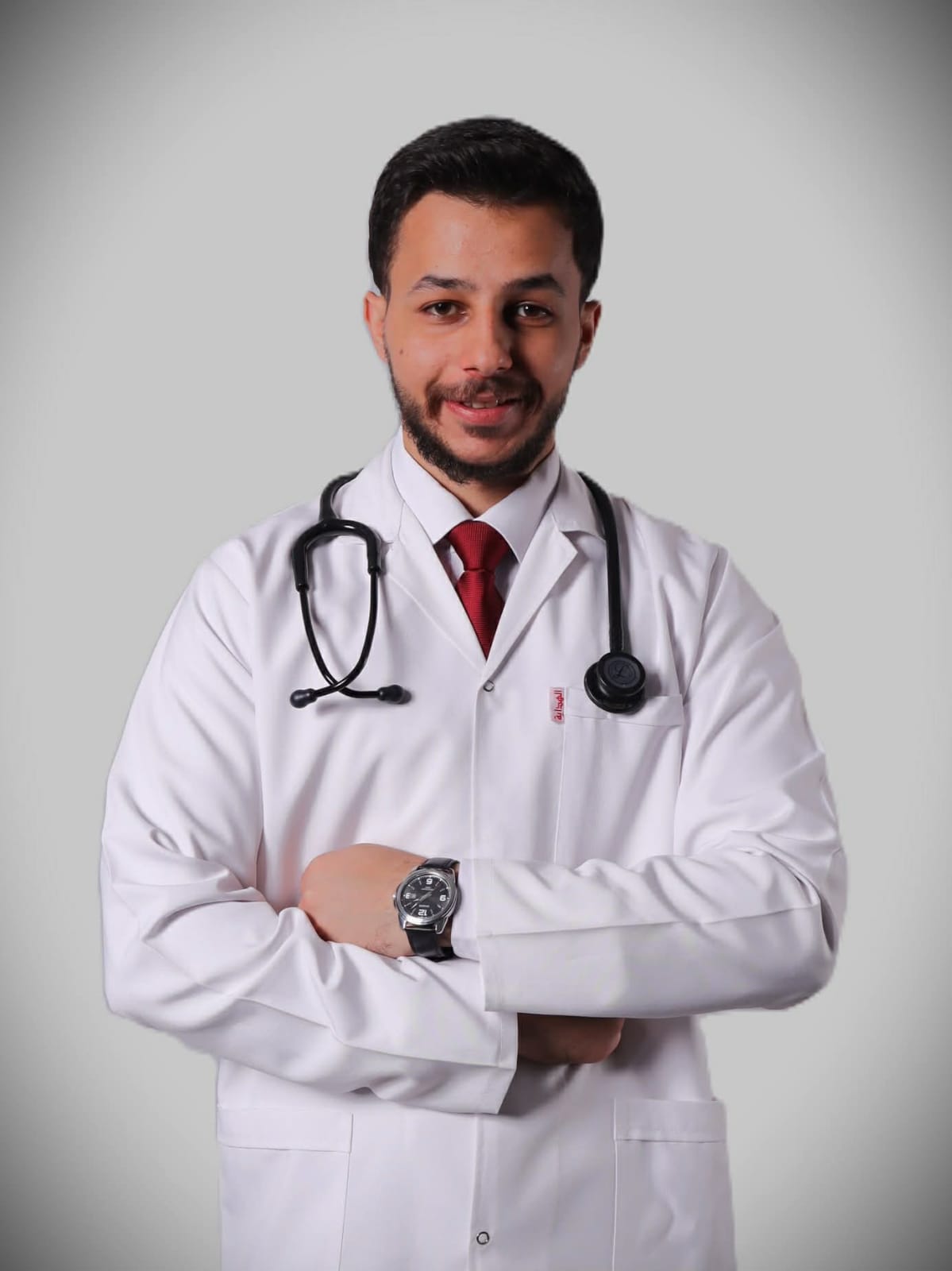 تخرّج الدكتور عبدالعزيز الحراحشة من جامعة الإسكندرية في الطب البشري