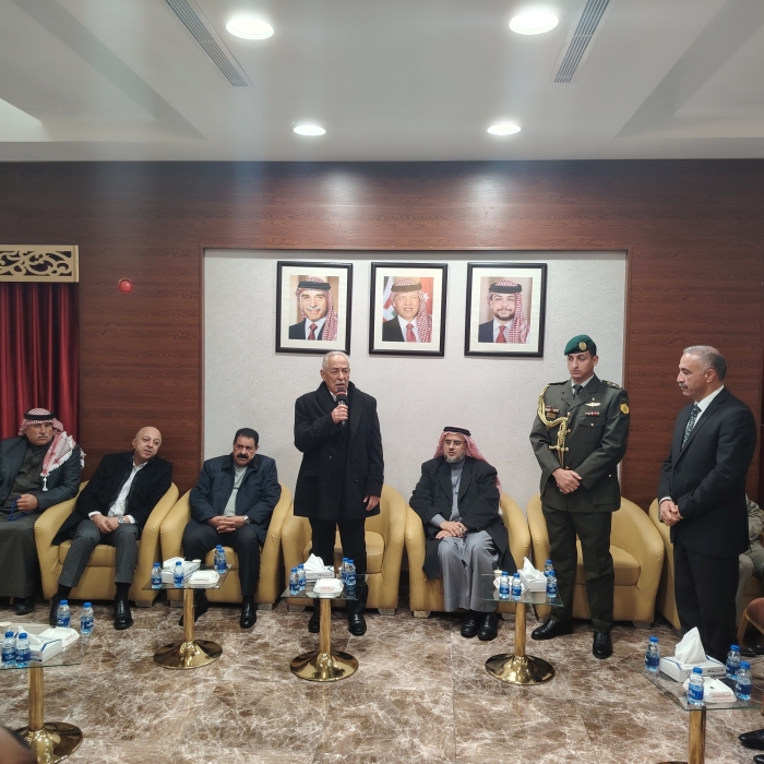 مندوبًا عن الملك وولي العهد… العيسوي يعزي عشيرة حداد