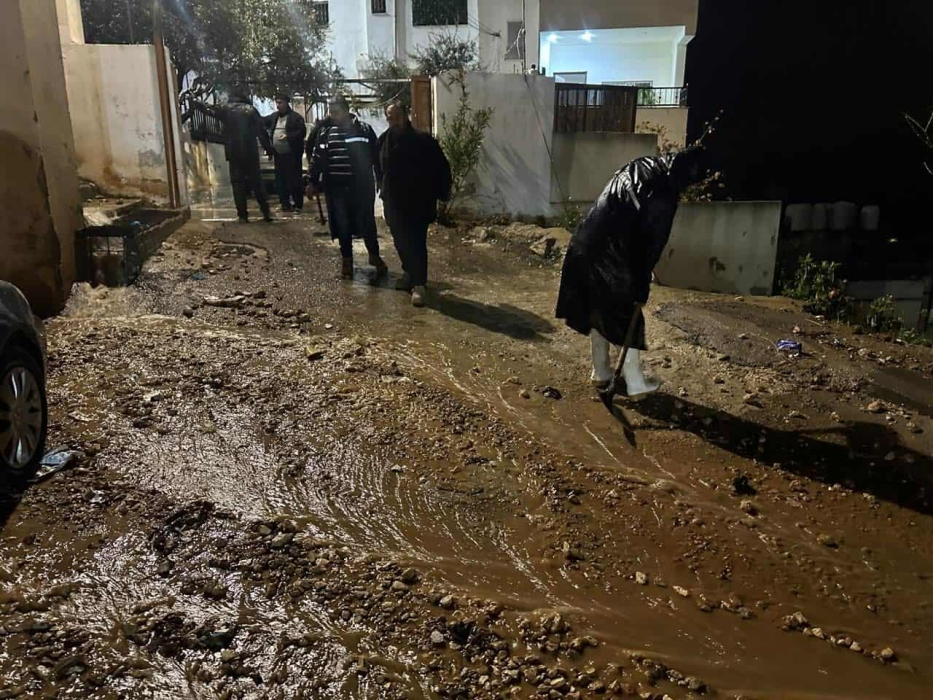 بلدية كفرنجة الجديدة تفعّل غرفة الطوارئ لمتابعة شكاوى المواطنين...صور