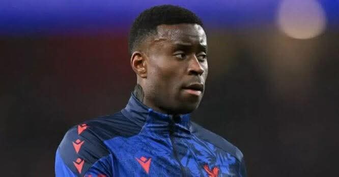 برشلونة يخسر سباق التعاقد مع مارك غويهي