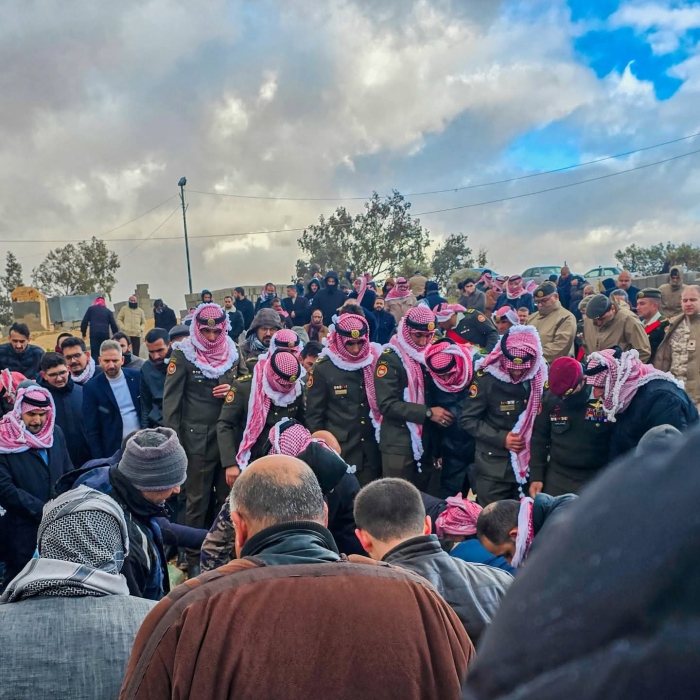 تشييع جثمان العميد الطبيب فايز أحمد الكركي في محافظة الكرك