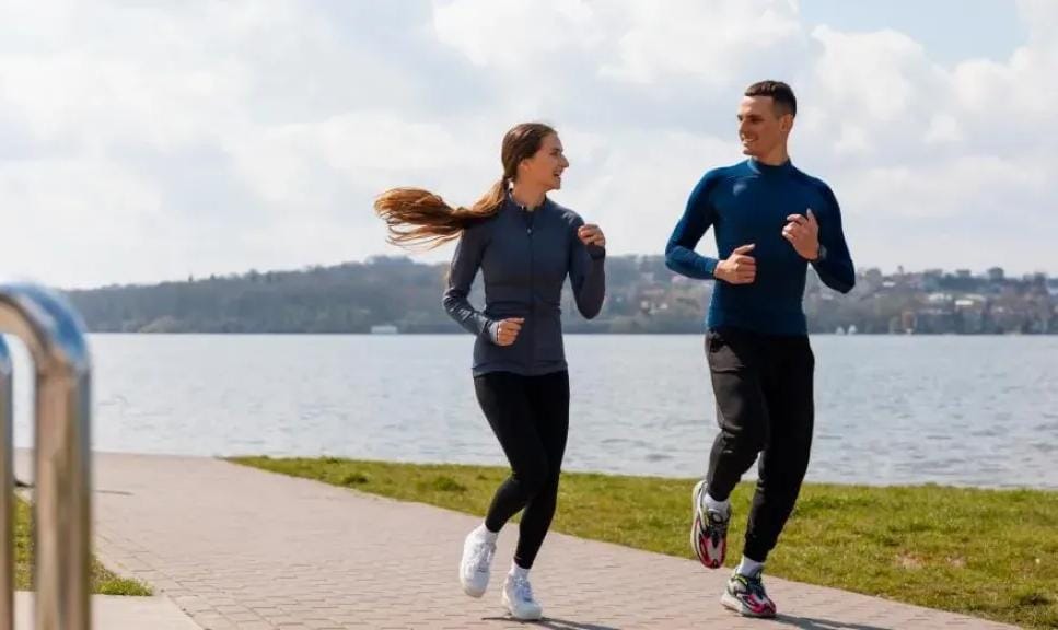 دراسة روسية.. النشاط البدني في الهواء الطلق يقلّل أعراض الاكتئاب ويحسن الصحة النفسية