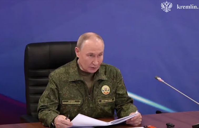 أوكرانيا تستهدف مقر إقامة بوتين وموسكو تتوعّد برد حاسم