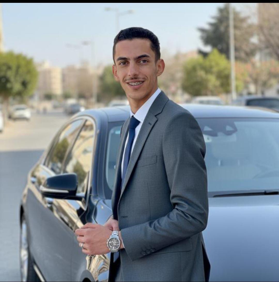 تطوير مهارات القيادة لدى طلبة الجامعة