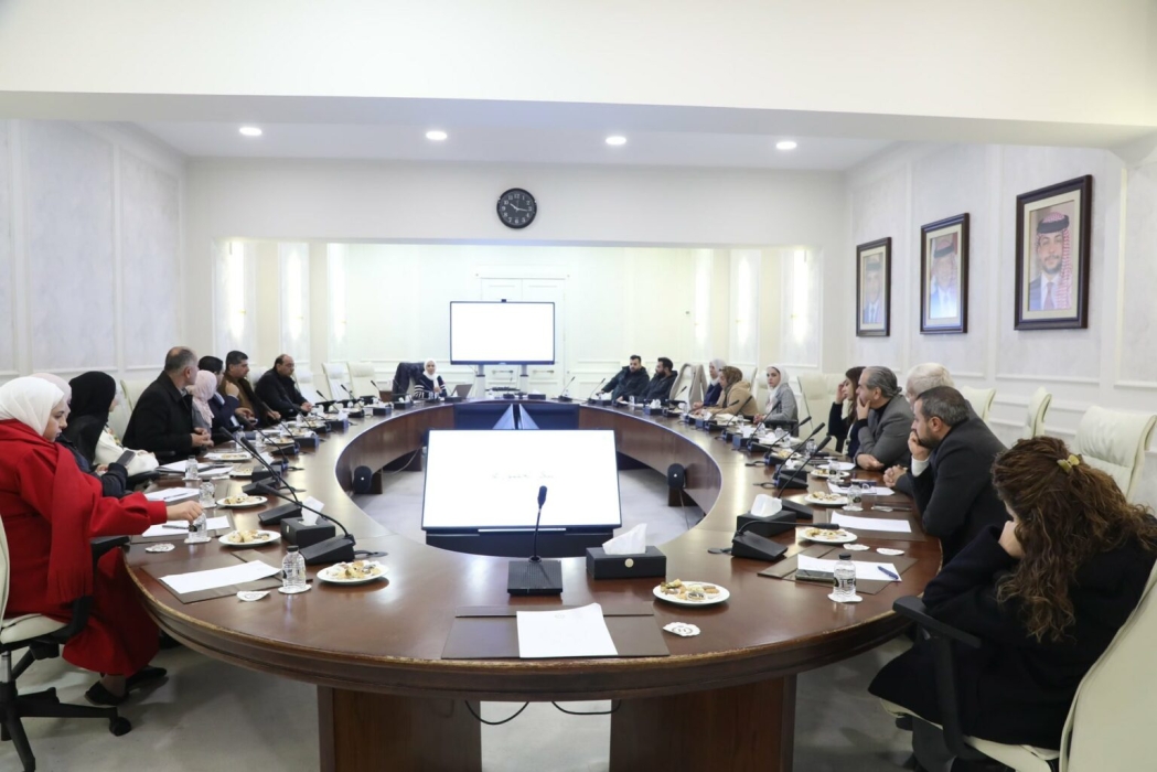 وزارتا الشباب والاقتصاد الرقمي تعقدان اجتماعا حول مشروع التحول الرقمي