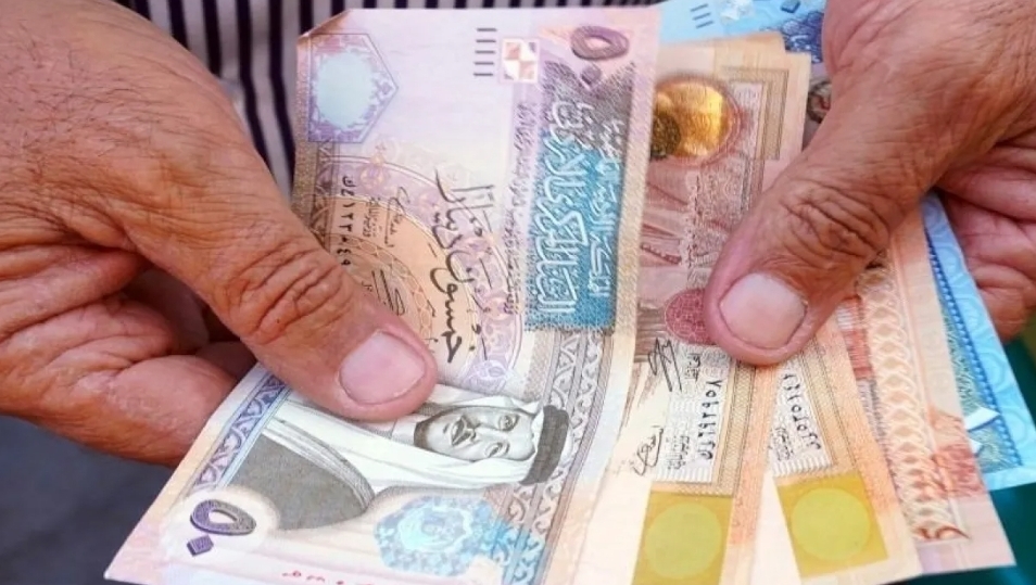 تحويل رواتب التعليم الإضافي والمسائي والمخيمات اليوم