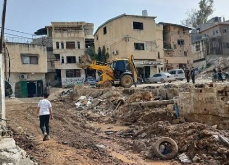 الاحتلال يهدم عشرات المنازل في مخيم نور شمس ومستوطنون يقتحمون الأقصى