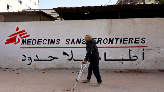 إسرائيل تهدد 37 منظمة غير حكومية بحظر الأنشطة الإنسانية في غزة
