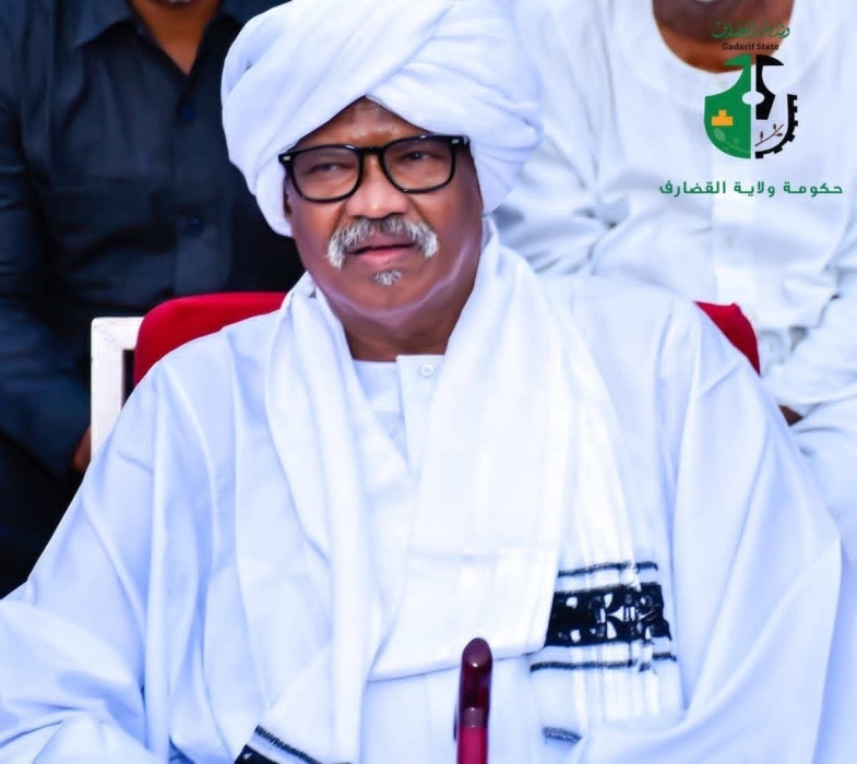 والي القضارف يهني الأمة السودانية وأهل الولاية بالذكرى السبعين للاستقلال المجيد