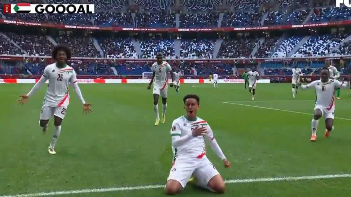 هدف عالمي لـ عامر عبد الله لاعب منتخب السودان في مرمي السنغال