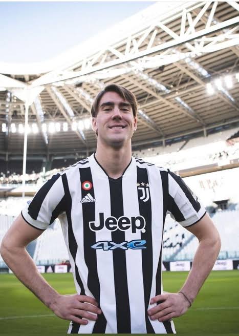 أبرزها رغبة اللاعب.. أسباب تجعل فلاهوفيتش المرشح الأوفر حظًا لتدعيم هجوم برشلونة