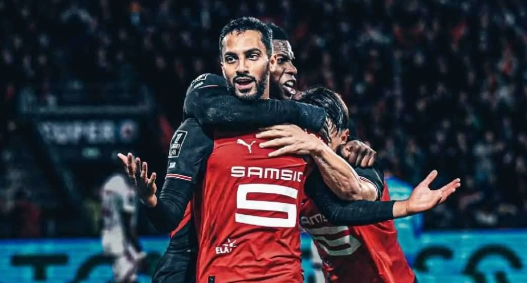 رين يكتشف سلاحًا هجوميًا جديدًا في الجهة اليسرى مع موسى التعمري