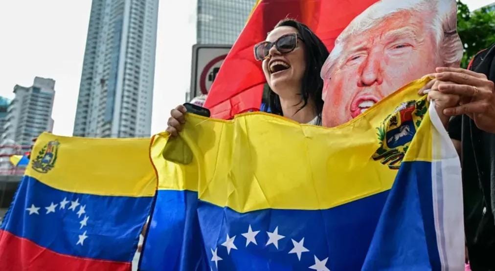القوات الفنزويلية تخرق الحصار الأمريكي بضربة مدوية.. ماذا حدث؟