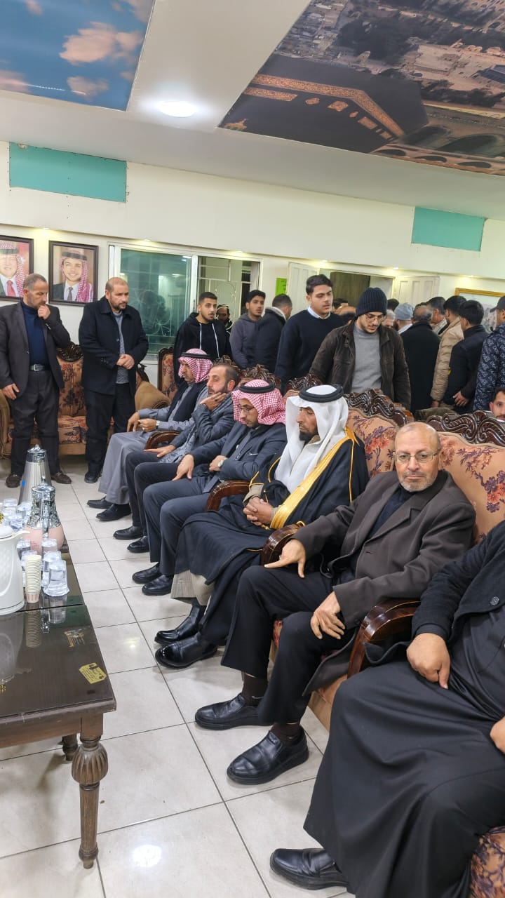 جاهة برئاسة الشيخ يوسف الدعسان الدعجة لأخذ عطوة اعتراف بوفاة محمد النوافلة  أبو ديس...صور وفيديو