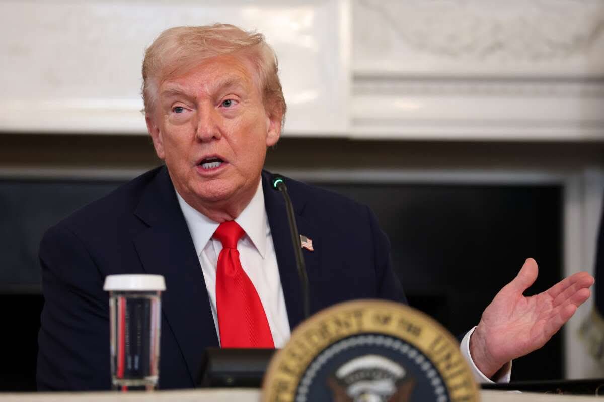 الرئيس الأمريكي يعلن عن لقاء قريب مع نظيره الكولومبي بالبيت الأبيض