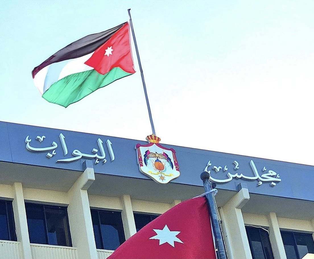 الطاقة النيابية: مراجعة فواتير الكهرباء أظهرت ارتفاعات في شهر كانون الأول