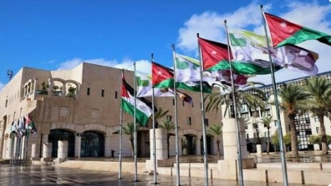 الشواربة يتفقد مديرية تكنولوجيا المعلومات بالأمانة