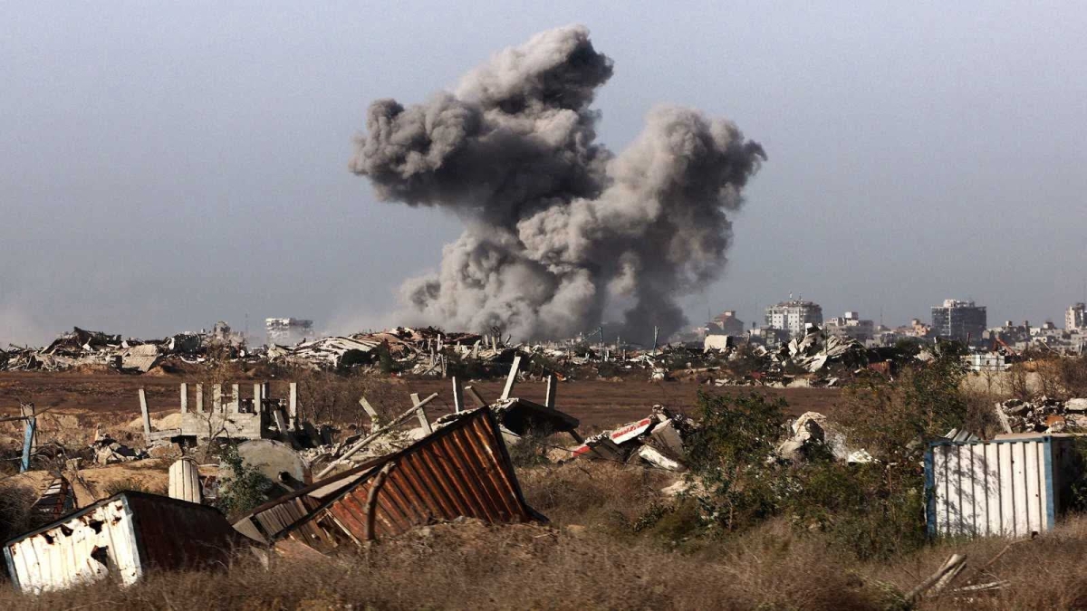 الاحتلال الإسرائيلي يجدد القصف الجوي والمدفعي على أنحاء متفرقة من غزة