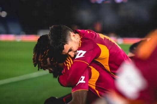 الدوري الايطالي: روما يحقق فوزا صعبا على ساسوولو في الأولمبيكو