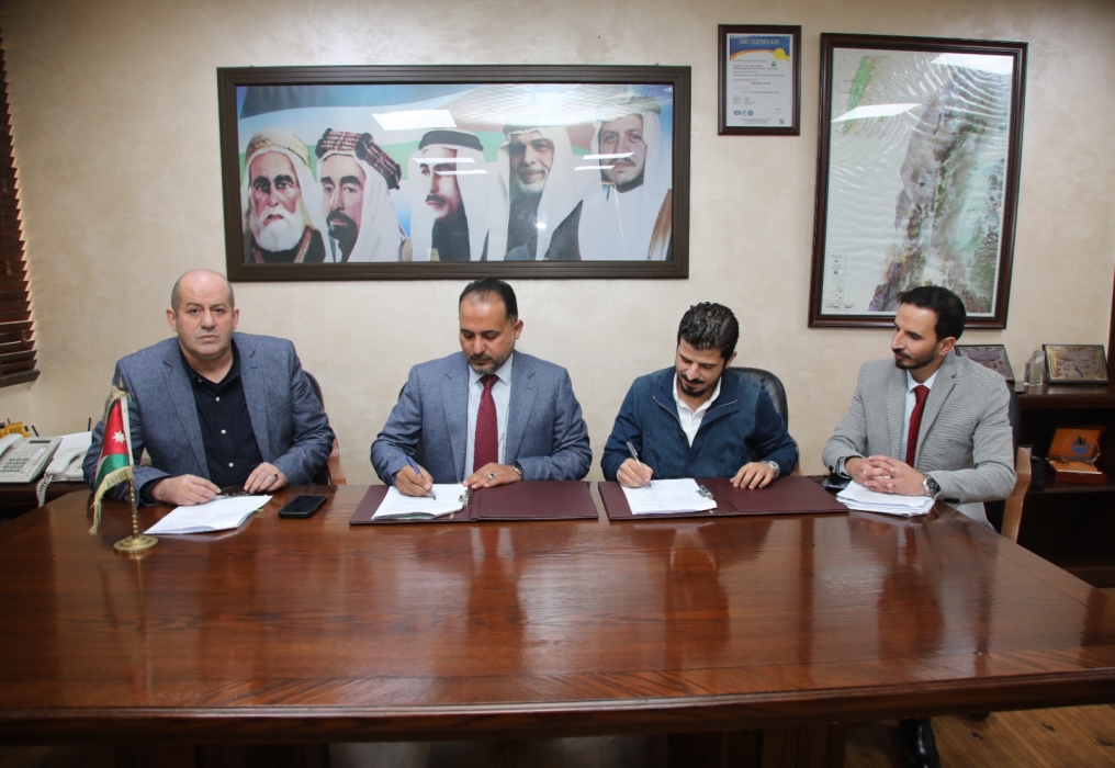 سلطة وادي الأردن توقع اتفاقيات استثمارية لتعزيز التنمية وتوفير فرص العمل