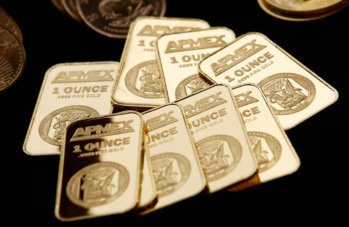 ارتفاع قياسي للذهب ليتجاوز 4600 دولار للاونصة