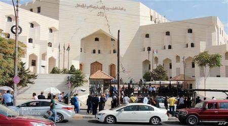 محاكم جنايات تمهل متهمين 10 أيام أو التحفظ على أملاكهم (أسماء)