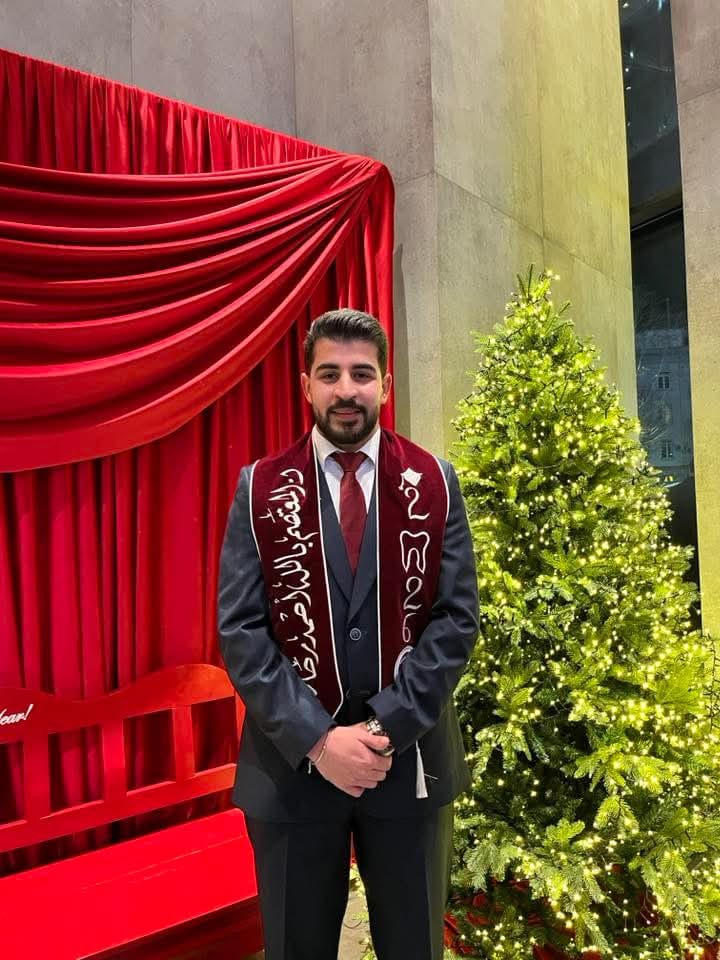 الدكتور المعتصم بالله الرحامنة يتخرّج في طب وجراحة الأسنان… ألف مبروك