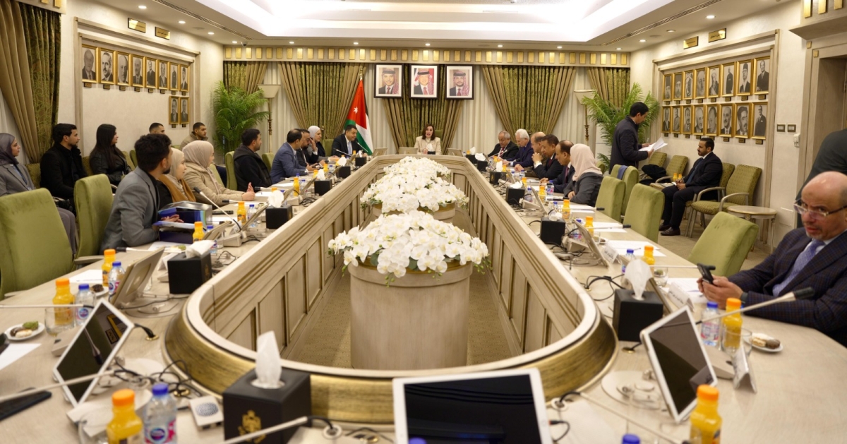 الحوار الوطني الشبابي في الأعيان تطّلع على برامج مركز تطوير الأعمال