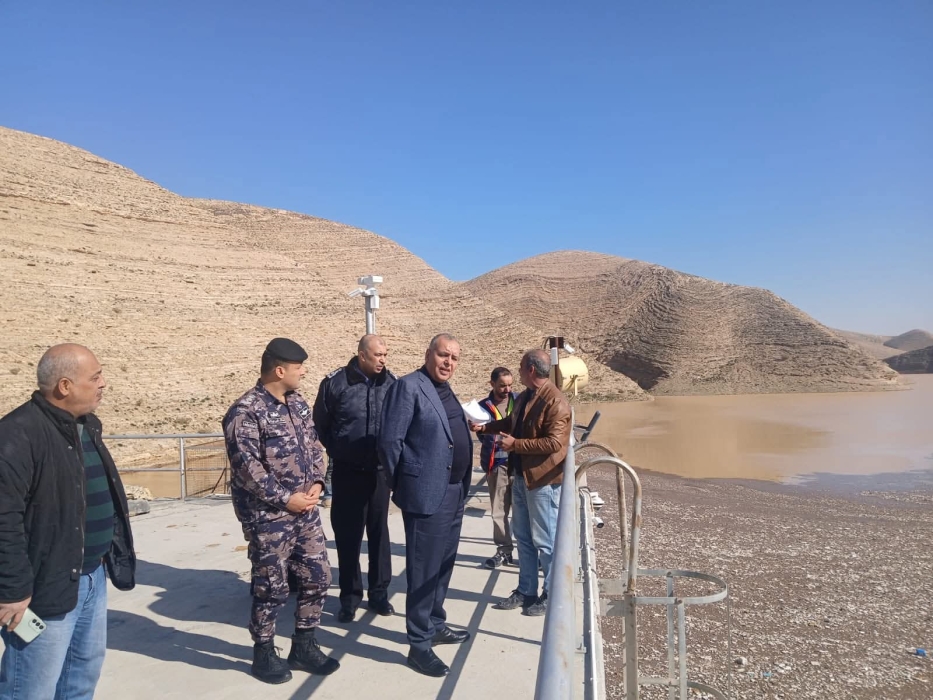 محافظ مادبا يتفقد سد الوالة ويشدد على رفع مستوى الاستعداد لمواجهة الظروف الجوية ...صور