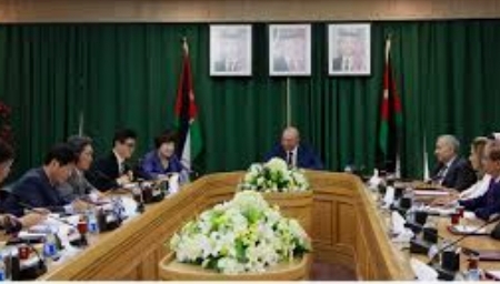 الفايز يلتقي رئيس وأعضاء لجنة الصداقة البرلمانية الكورية الأردنية