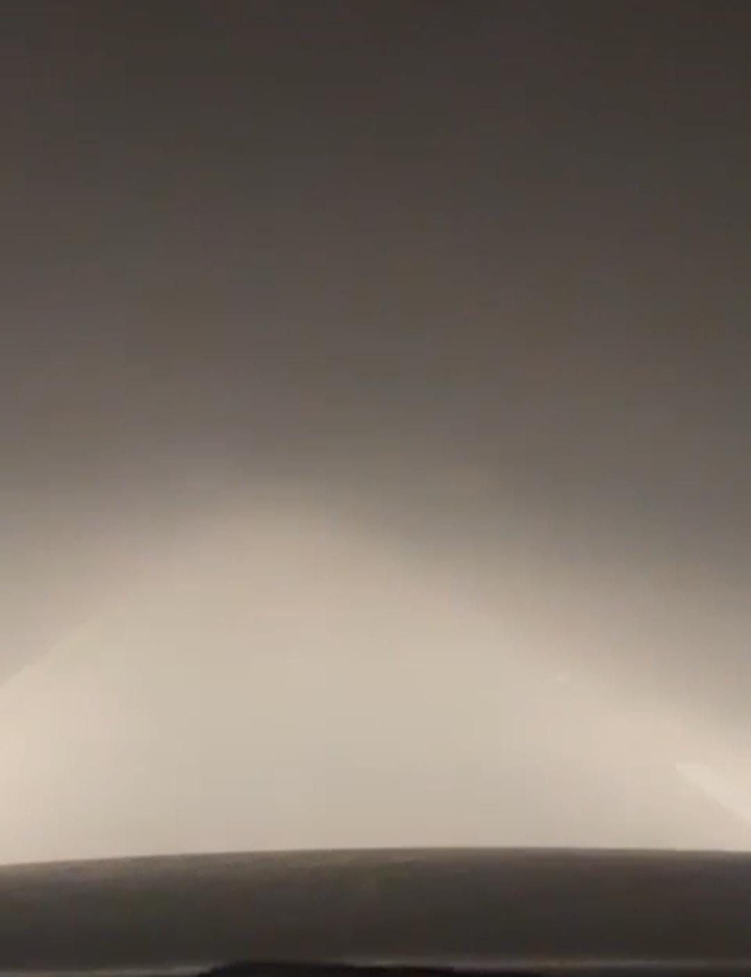 الأمن العام يقطع السير من الحسينية إلى معان بسبب سوء الأحوال الجوية