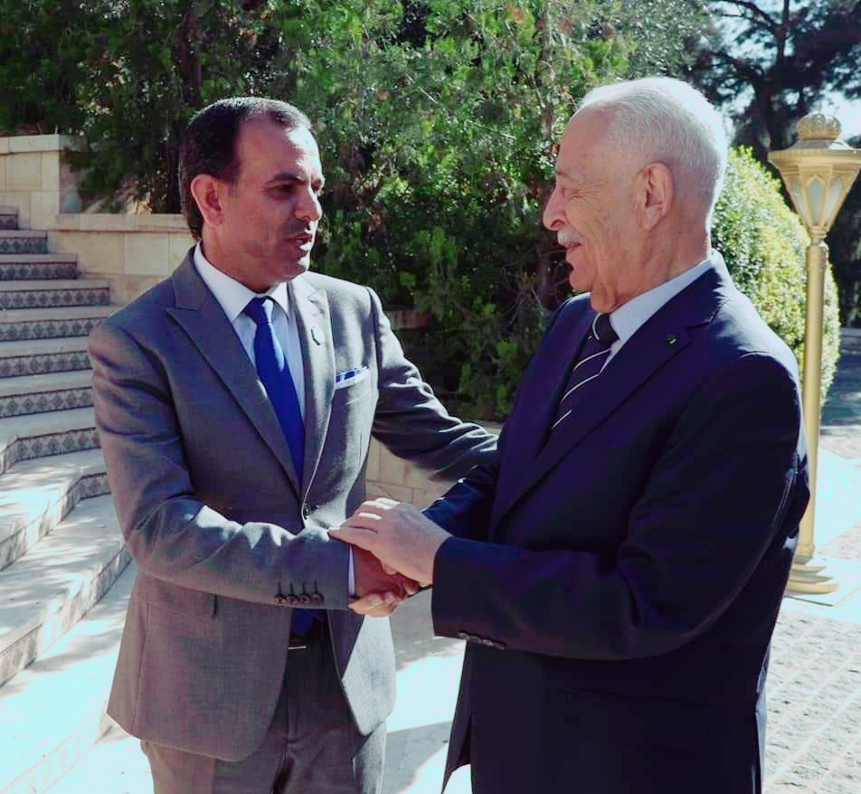 المحامي إبراهيم فالح زيتون يتقدم بالتعازي لمعالي يوسف العيسوي بوفاة شقيقته