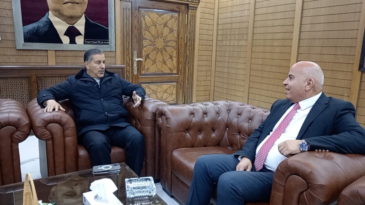 محافظ البلقاء يشيد ب بالنموذجية والجاهزية لبلدية السلط الكبرى خلال المنخفضات الجوية