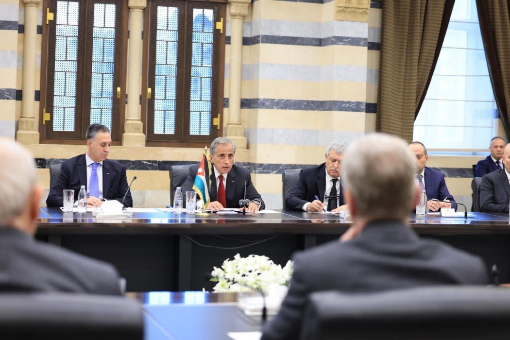 رئيس الوزراء: الأردن سيبقى سندًا للبنان ويعزز التعاون بين البلدين