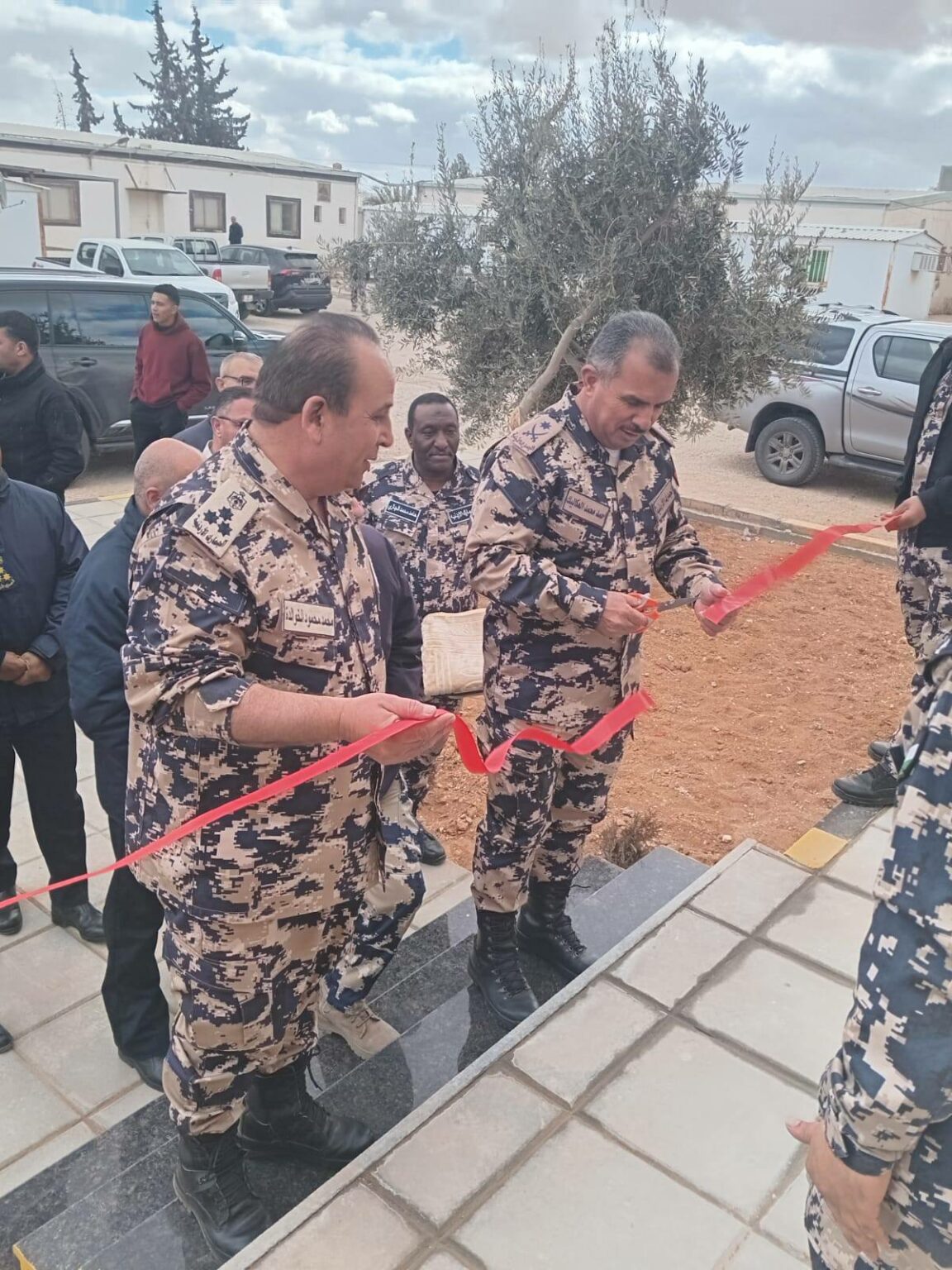 مدير الجمارك يفتتح مباني السكن الوظيفي في مركز جمرك الكرامة والرويشد